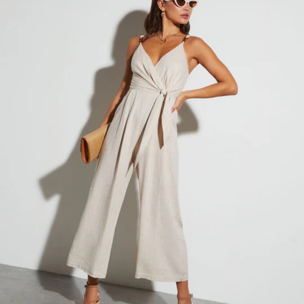 Vici Kenia v neck jumpsuit xs
